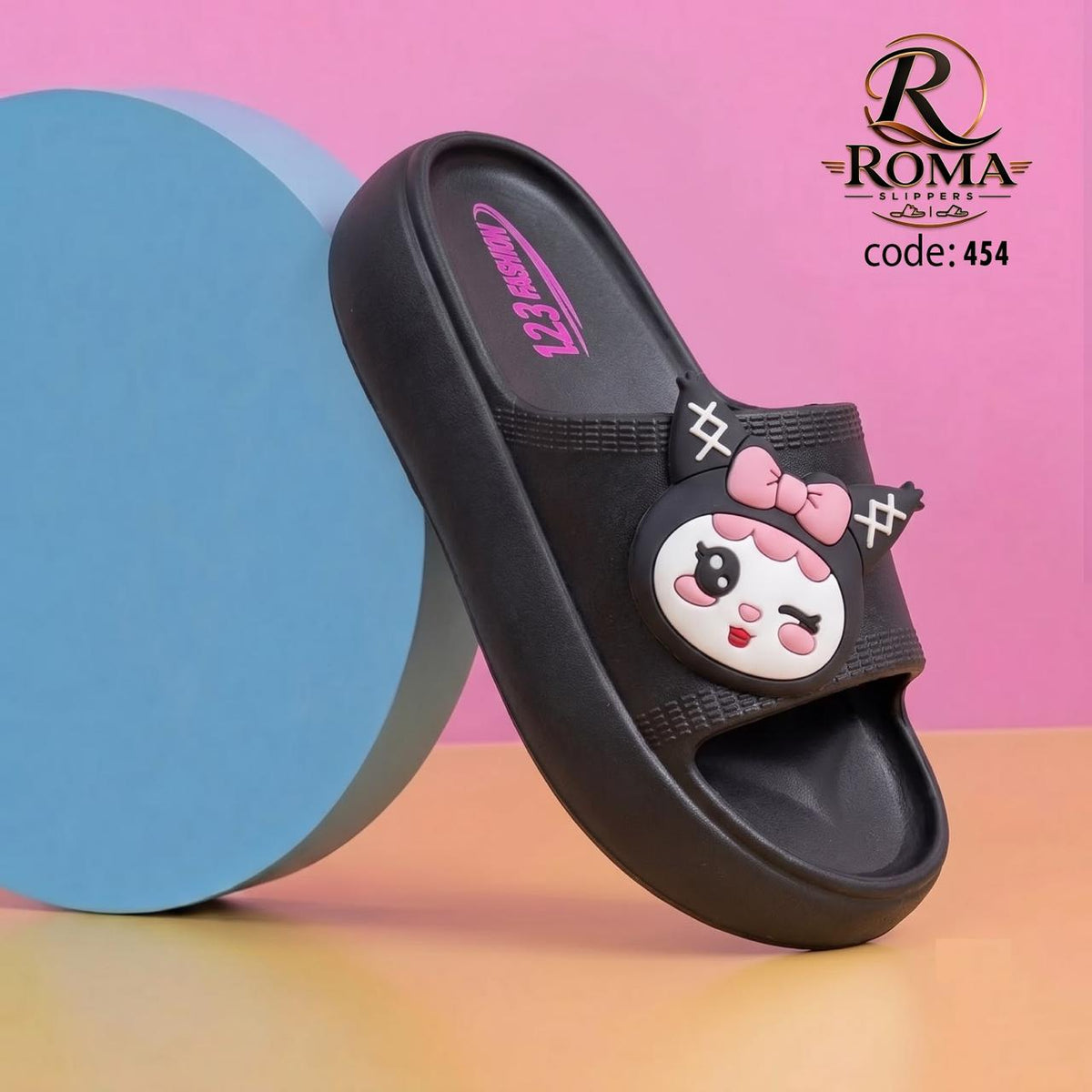 winky cat slipper